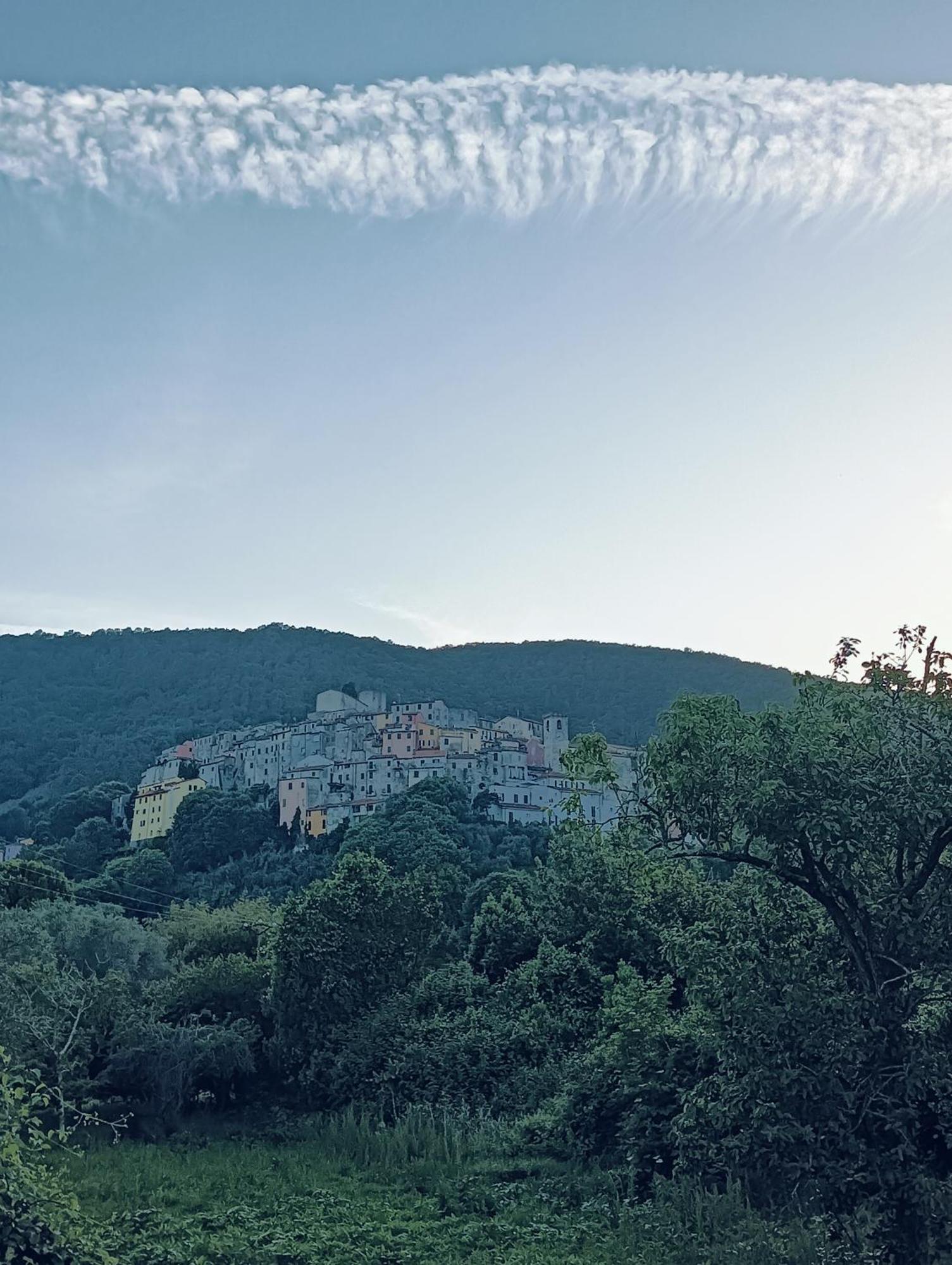 Apartament La Terrazza Di Ameglia Alta Zewnętrze zdjęcie
